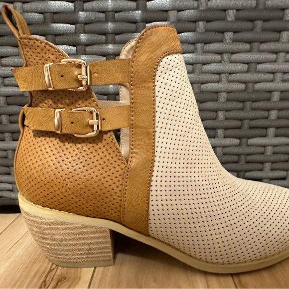 Brow Ankle boots - Picture 6 of 8